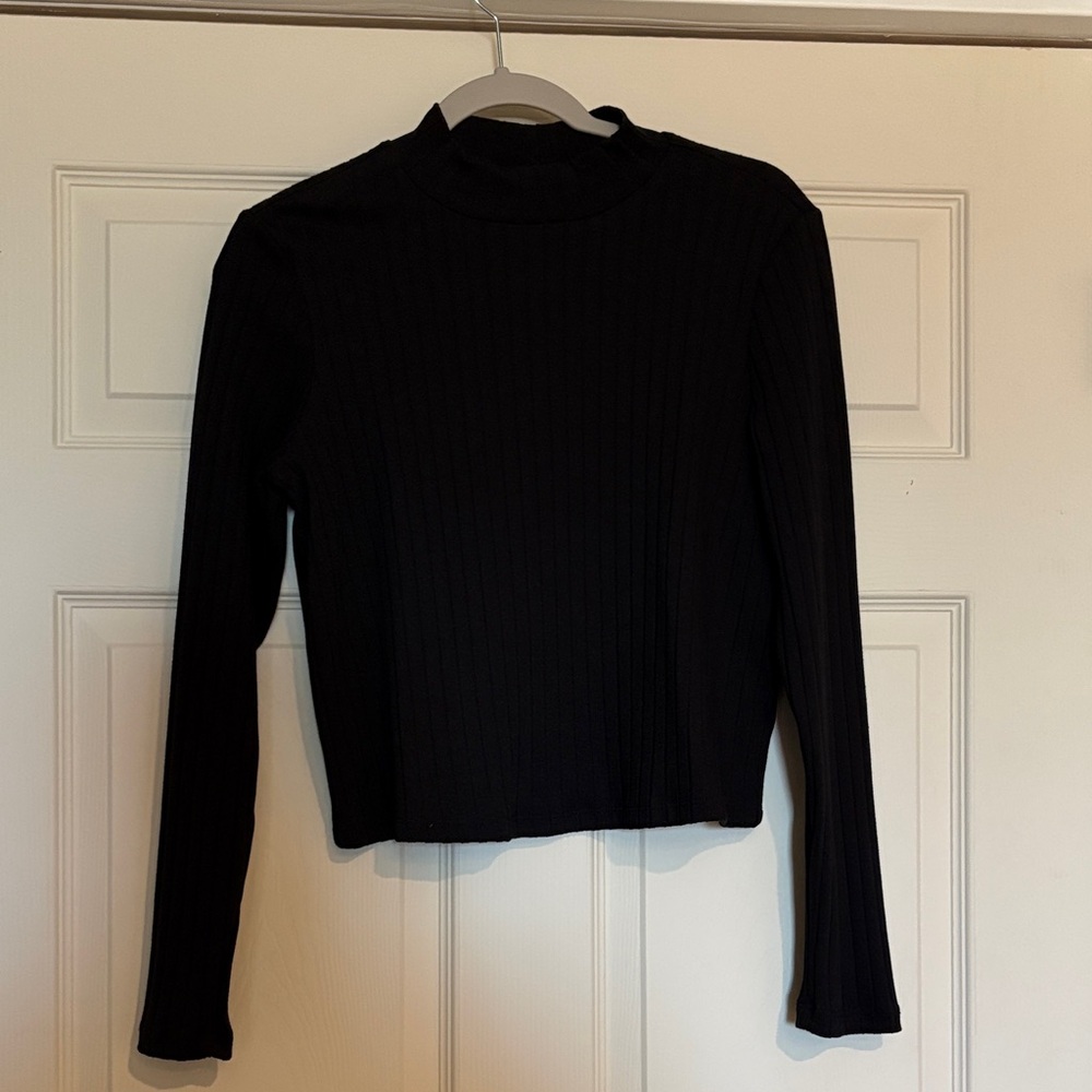 Elegant Black Ribbed Women's Top